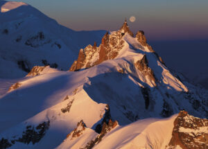 Lumières croisées sur l'Aiguille du Midi - ©mario colonel.com